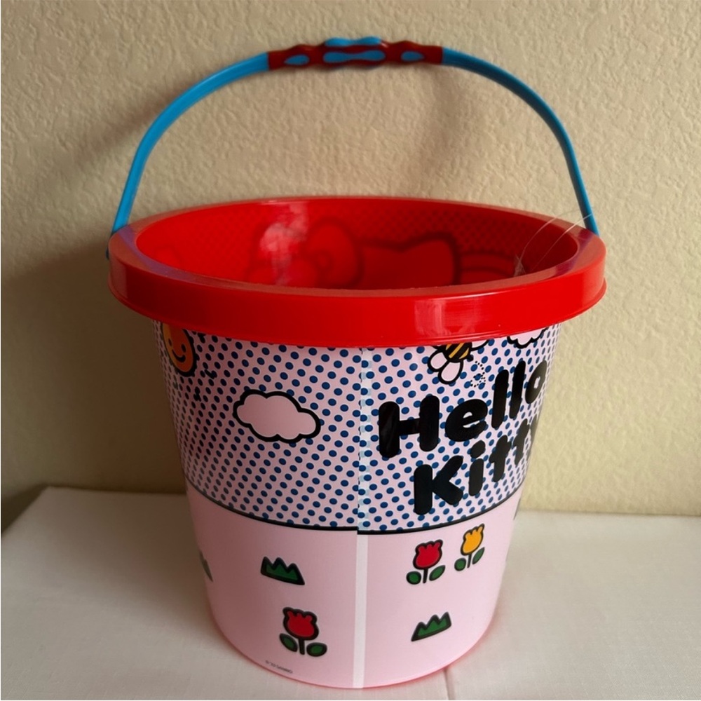 Hello Kitty Bundle - Picture 3 of 11